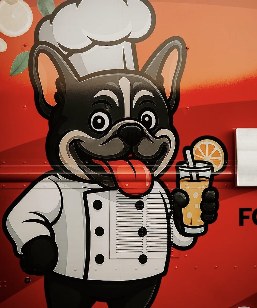 The Roscoe's bulldog chef mascot